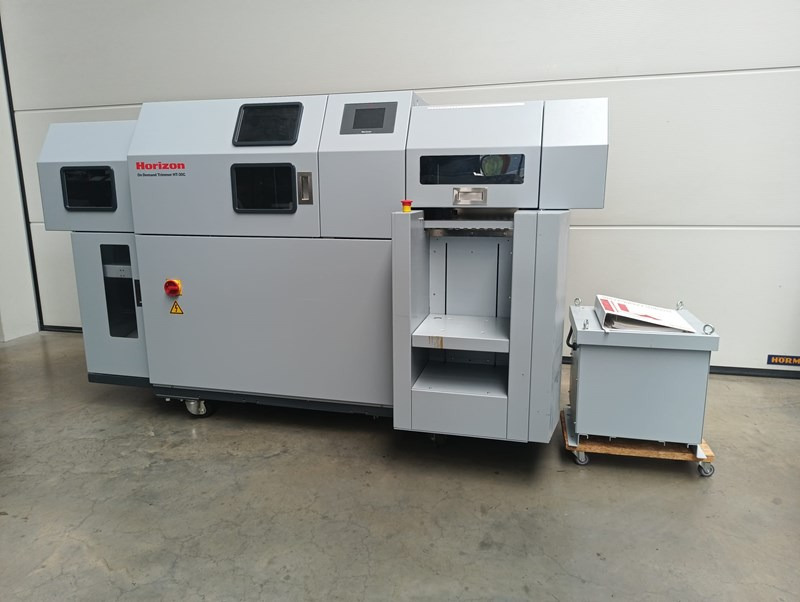 Horizon HT-30 C | 2016 - Máquina de corte de papel: foto 1 Horizon HT-30 C | 2016 - Máquina de corte de papel: foto 1