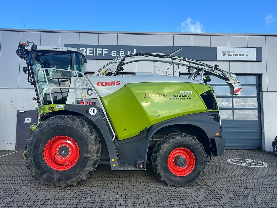 J.Reiff Sarl
Herr Stefan Neukirch - 77 Z.I in den - Cosechadora de forraje: foto 1 J.Reiff Sarl
Herr Stefan Neukirch - 77 Z.I in den - Cosechadora de forraje: foto 1