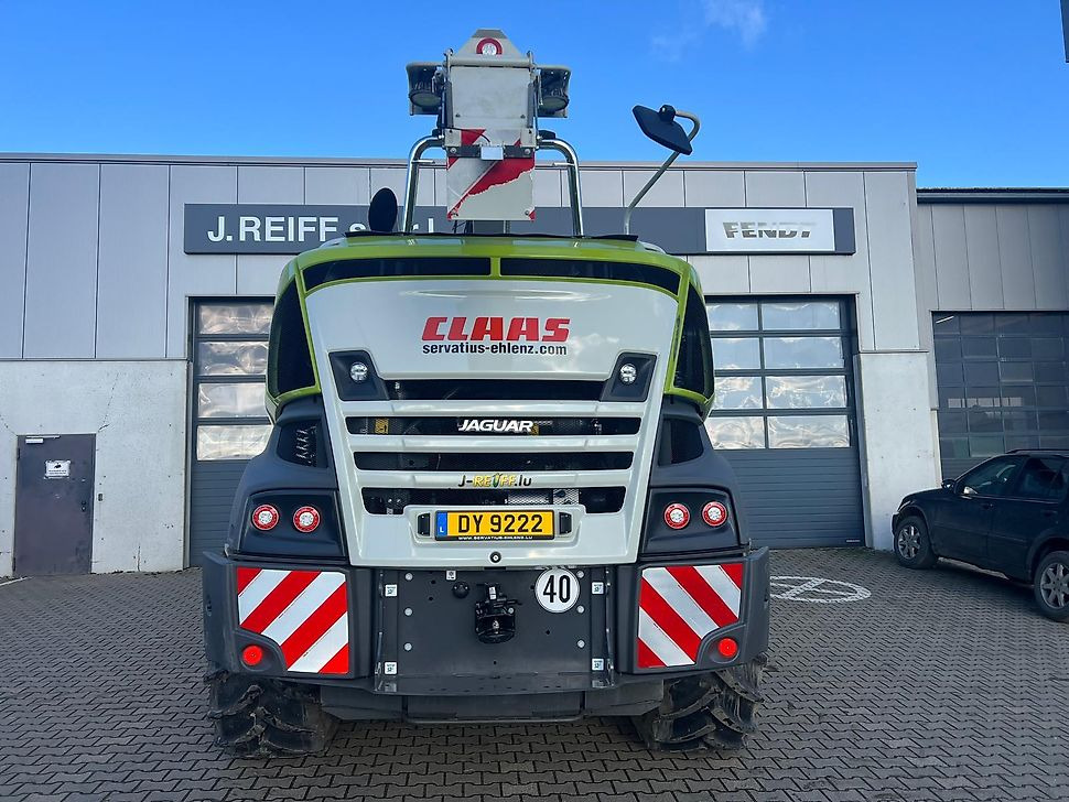 J.Reiff Sarl
Herr Stefan Neukirch - 77 Z.I in den - Cosechadora de forraje: foto 3 J.Reiff Sarl
Herr Stefan Neukirch - 77 Z.I in den - Cosechadora de forraje: foto 3