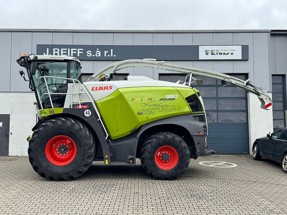 J.Reiff Sarl
Herr Stefan Neukirch - 77 Z.I in den - Cosechadora de forraje: foto 2 J.Reiff Sarl
Herr Stefan Neukirch - 77 Z.I in den - Cosechadora de forraje: foto 2