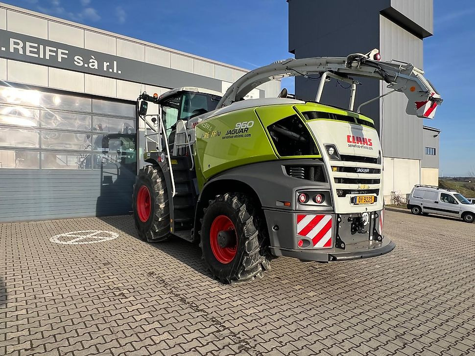 J.Reiff Sarl
Herr Stefan Neukirch - 77 Z.I in den - Cosechadora de forraje: foto 2 J.Reiff Sarl
Herr Stefan Neukirch - 77 Z.I in den - Cosechadora de forraje: foto 2