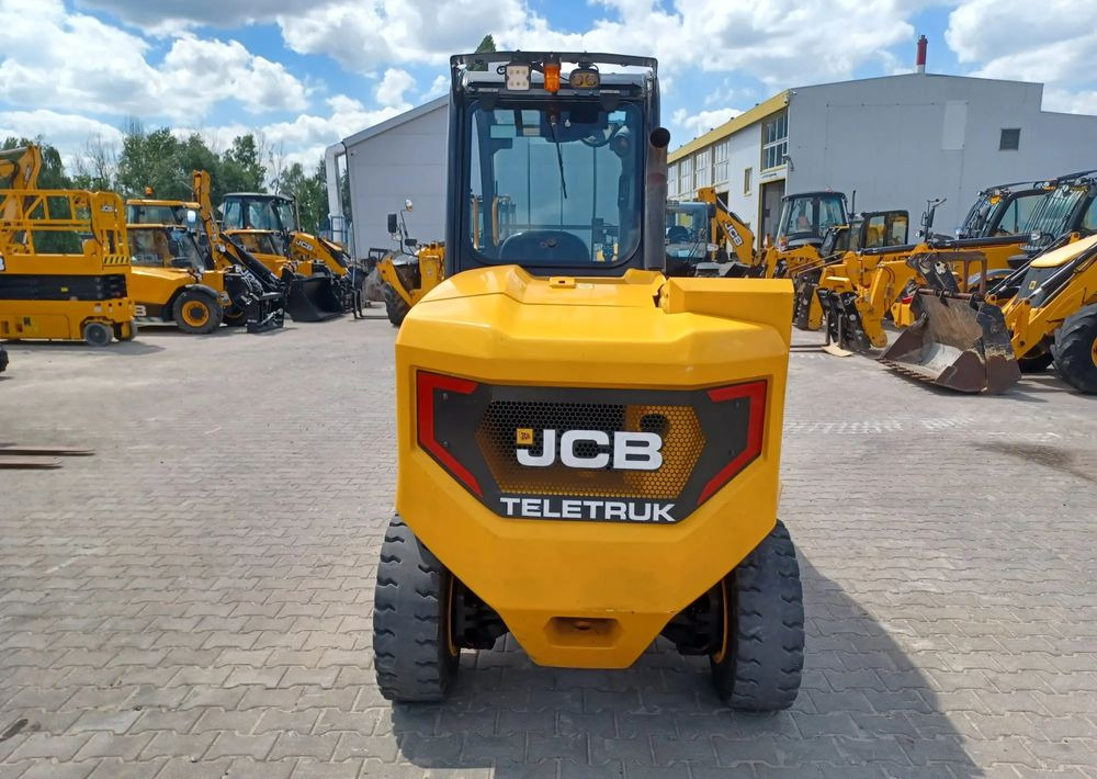 JCB TLT 35-26D - Manipulador telescópico, Carretilla elevadora: foto 5 JCB TLT 35-26D - Manipulador telescópico, Carretilla elevadora: foto 5