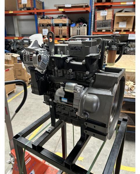 Yanmar Yanmar Motor 3TNV70 - Motor para Maquinaria de construcción: foto 4 Yanmar Yanmar Motor 3TNV70 - Motor para Maquinaria de construcción: foto 4