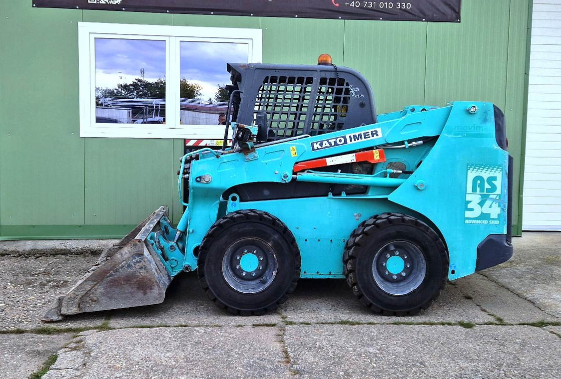 KATO AS34 - Minicargadora: foto 1 KATO AS34 - Minicargadora: foto 1