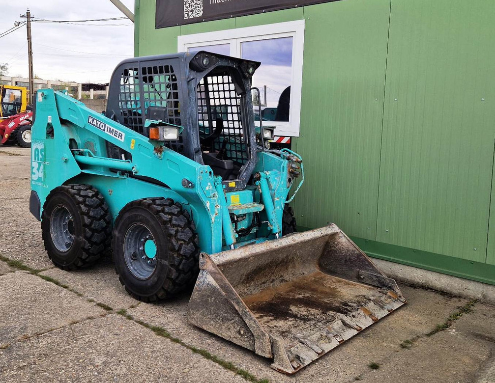 KATO AS34 - Minicargadora: foto 3 KATO AS34 - Minicargadora: foto 3