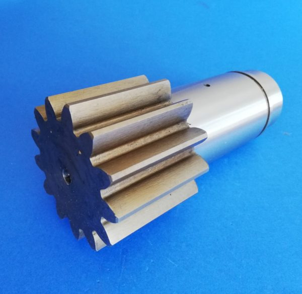 010150A Bobcat 425 Schwenkmotorwelle - Reductor de giro para Maquinaria de construcción: foto 1 010150A Bobcat 425 Schwenkmotorwelle - Reductor de giro para Maquinaria de construcción: foto 1