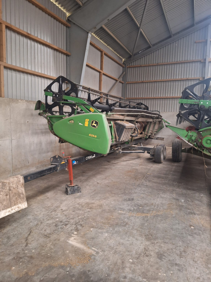 JOHN DEERE T670 - Cosechadora de granos: foto 4 JOHN DEERE T670 - Cosechadora de granos: foto 4