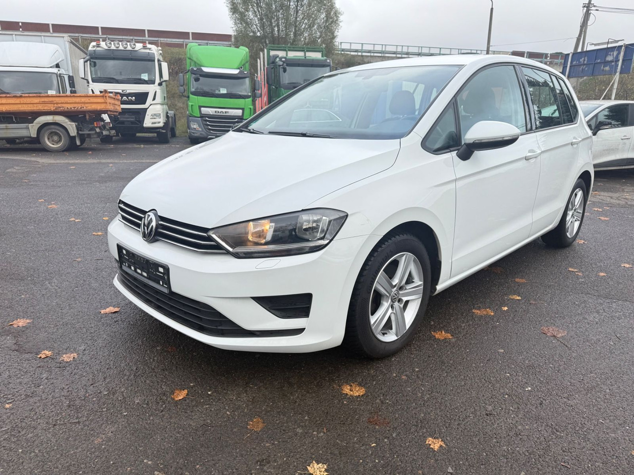 Volkswagen Golf Sportsvan VII Trendline - Hatchback: foto 3 Volkswagen Golf Sportsvan VII Trendline - Hatchback: foto 3