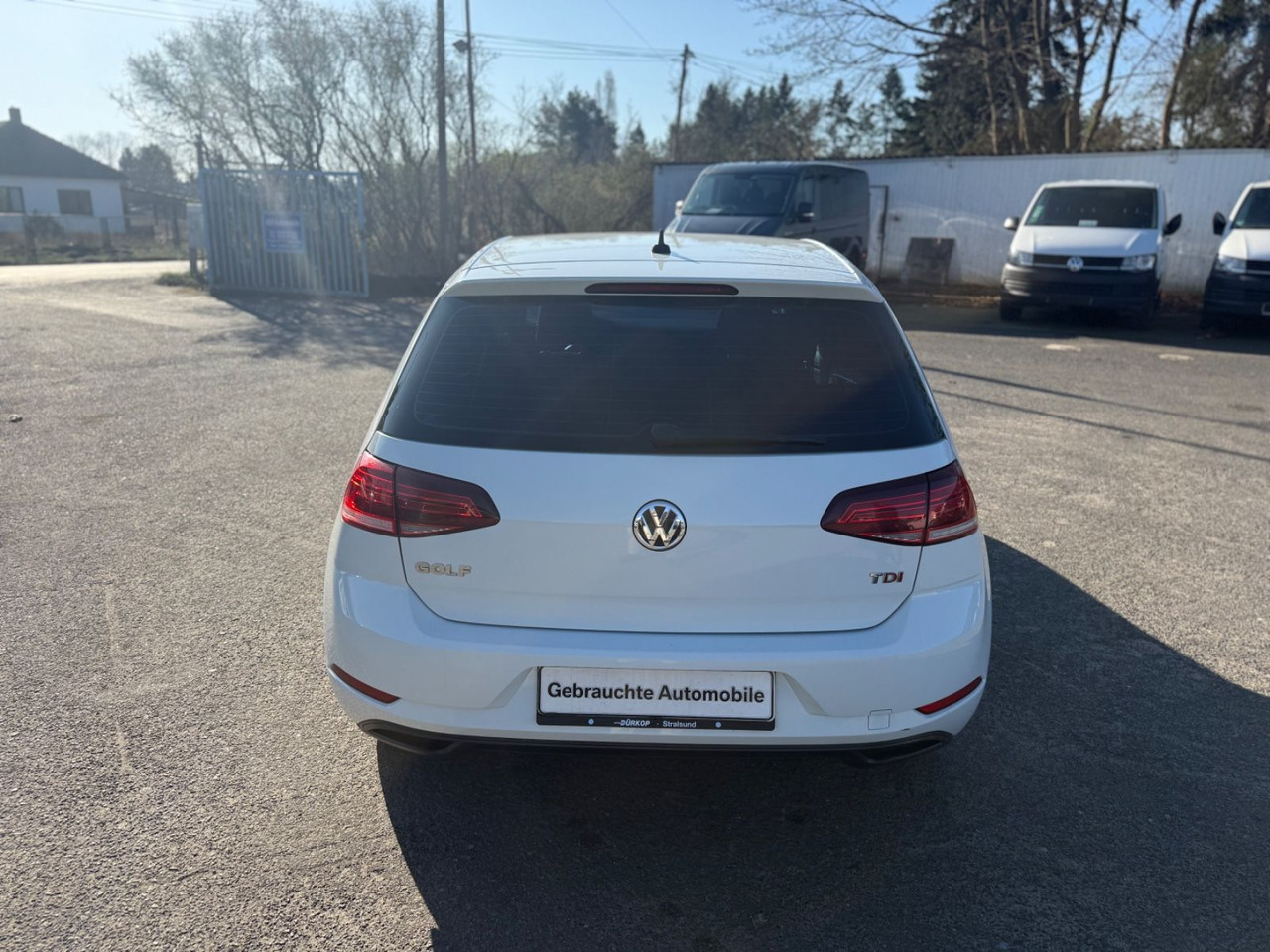Volkswagen Golf VII Lim. Trendline BMT/Start-Stopp - Hatchback: foto 4 Volkswagen Golf VII Lim. Trendline BMT/Start-Stopp - Hatchback: foto 4