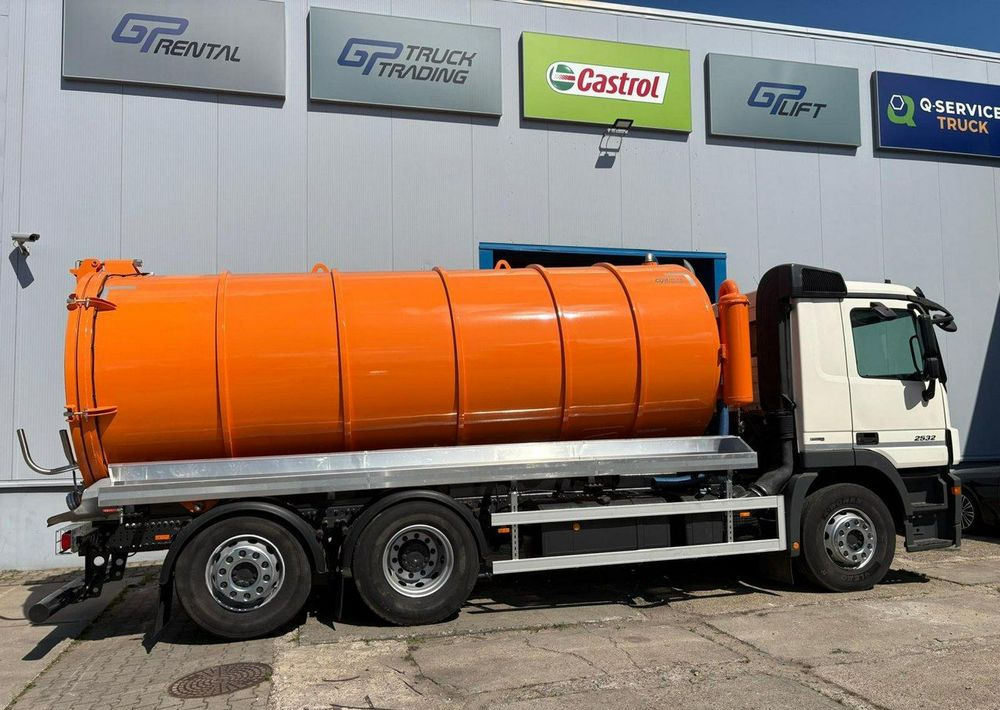 Mercedes-Benz Actros 2532 - Camión cisterna: foto 4 Mercedes-Benz Actros 2532 - Camión cisterna: foto 4