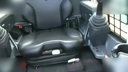 Minicargadora nuevo BOBCAT S590: foto 6