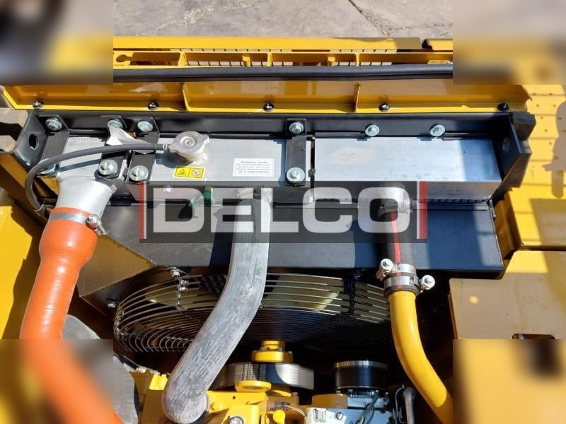 Excavadora de cadenas nuevo CATERPILLAR 323D3: foto 18