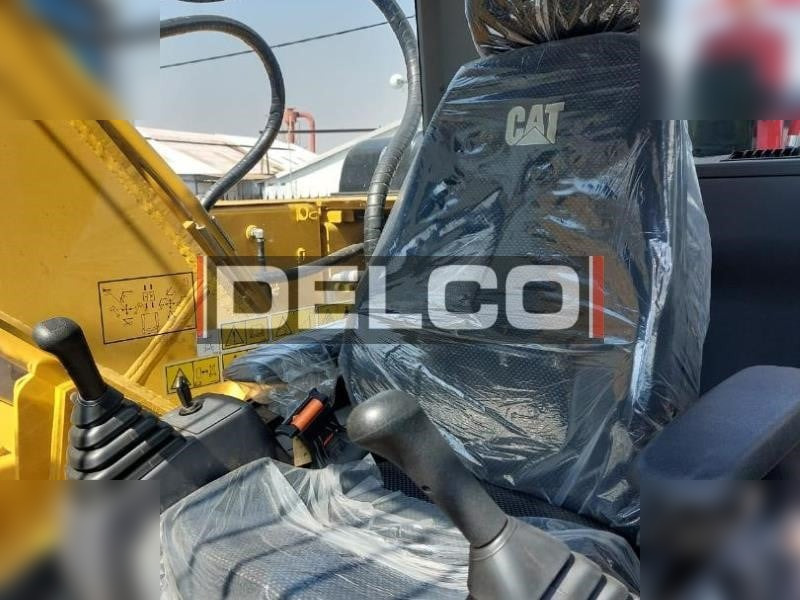 CATERPILLAR 323D3 - Excavadora de cadenas: foto 5 CATERPILLAR 323D3 - Excavadora de cadenas: foto 5