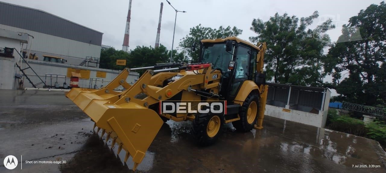Retroexcavadora nuevo CATERPILLAR 424: foto 1