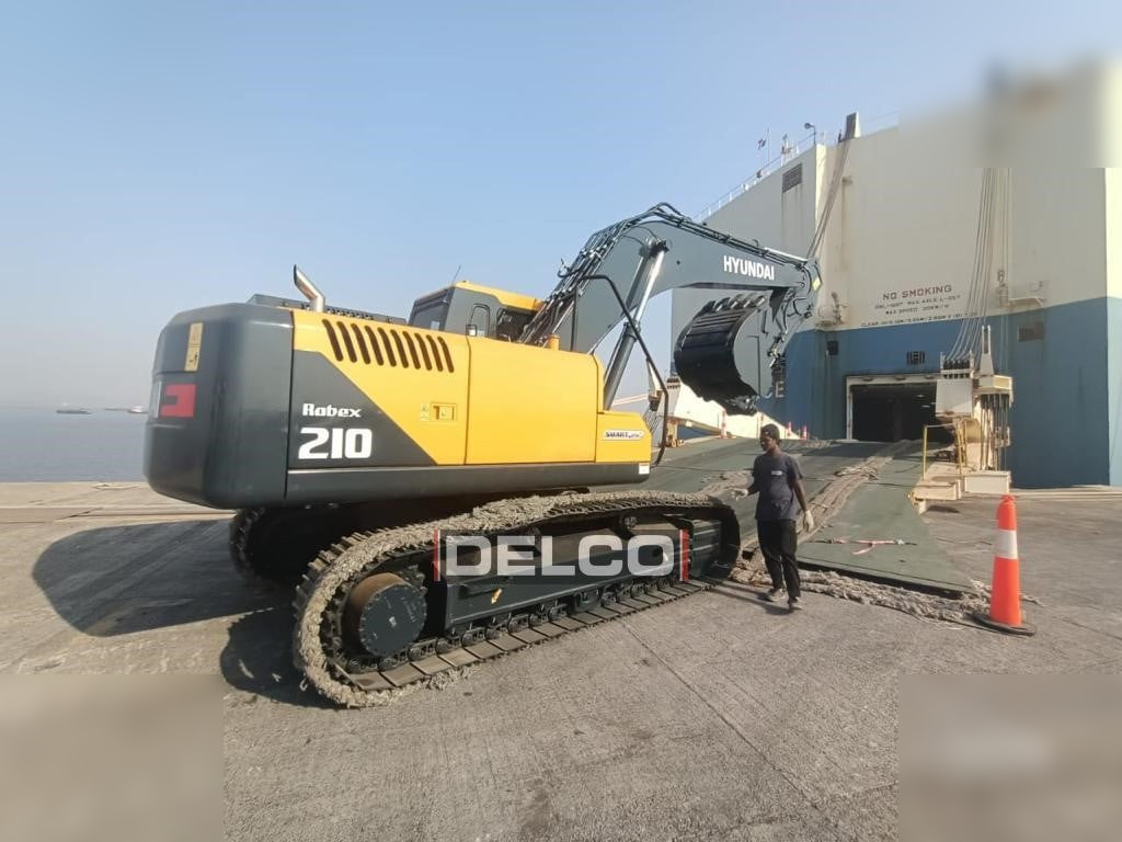 HYUNDAI ROBEX 210 - Excavadora de cadenas: foto 3 HYUNDAI ROBEX 210 - Excavadora de cadenas: foto 3