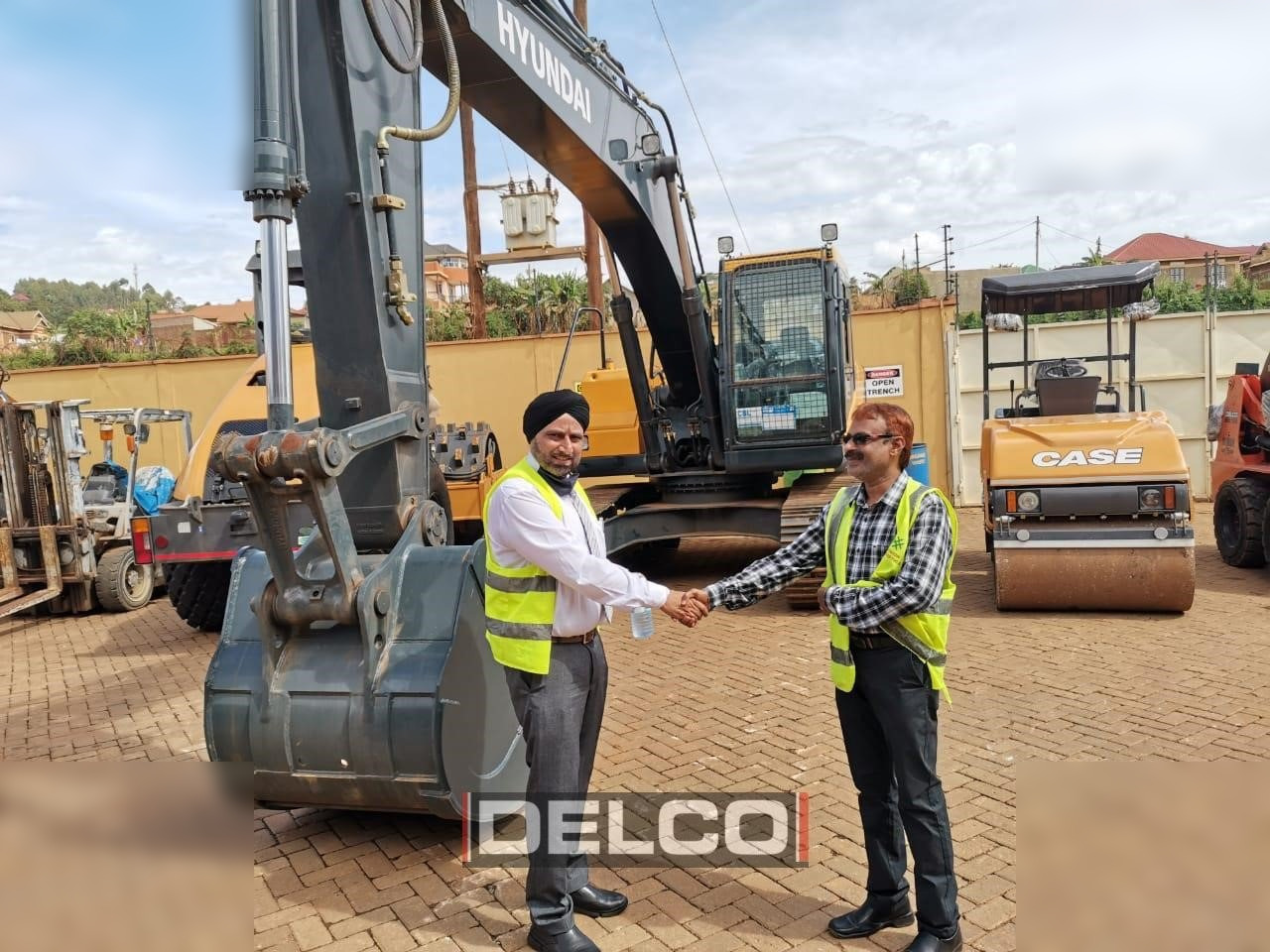 HYUNDAI ROBEX 340L SMART - Excavadora de cadenas: foto 2 HYUNDAI ROBEX 340L SMART - Excavadora de cadenas: foto 2