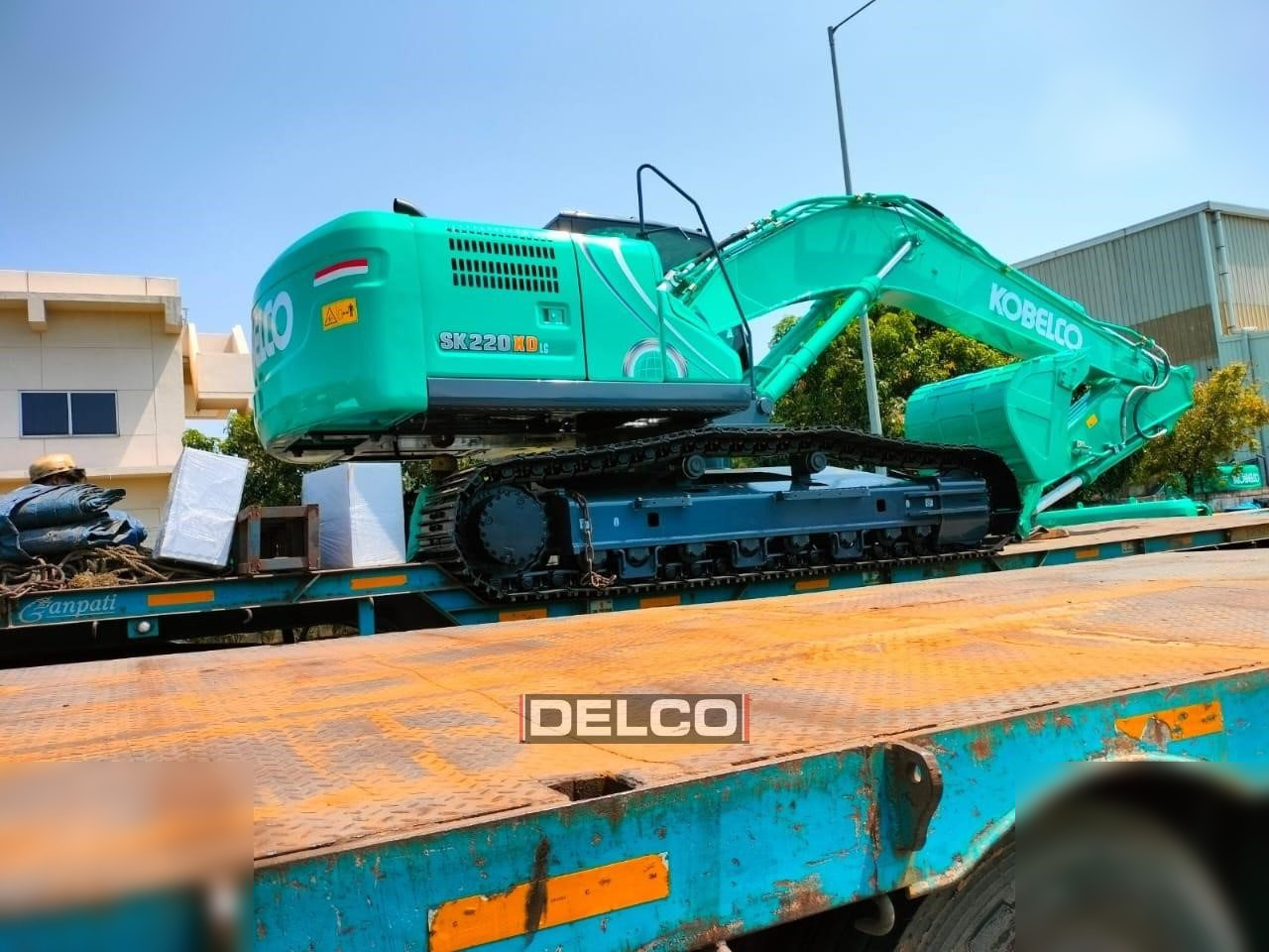 KOBELCO SK220 - Excavadora de cadenas: foto 1 KOBELCO SK220 - Excavadora de cadenas: foto 1