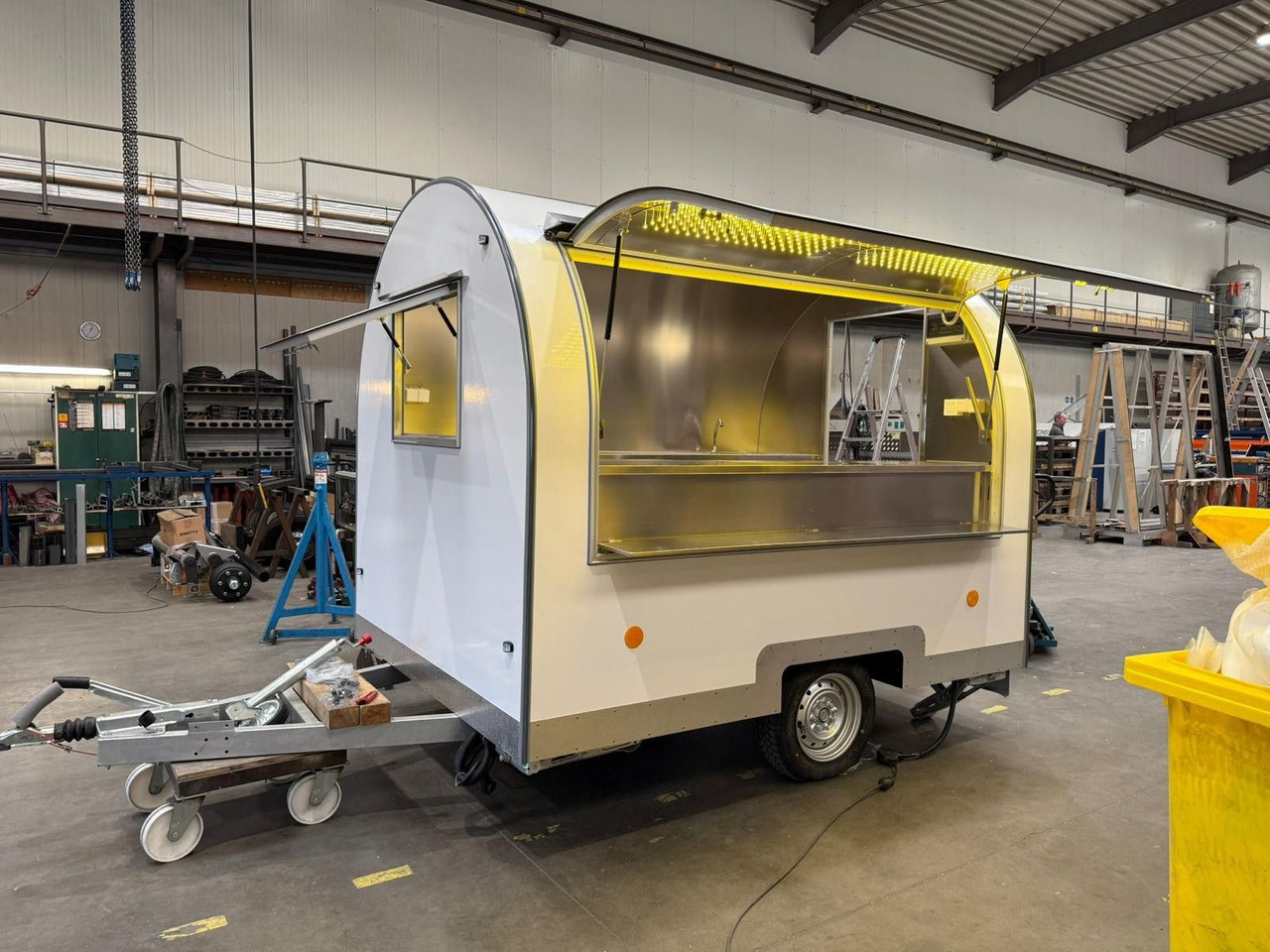 Esselmann EasyGo 280 ähn Buddystar oder Multiwagon - Remolque venta ambulante: foto 4 Esselmann EasyGo 280 ähn Buddystar oder Multiwagon - Remolque venta ambulante: foto 4