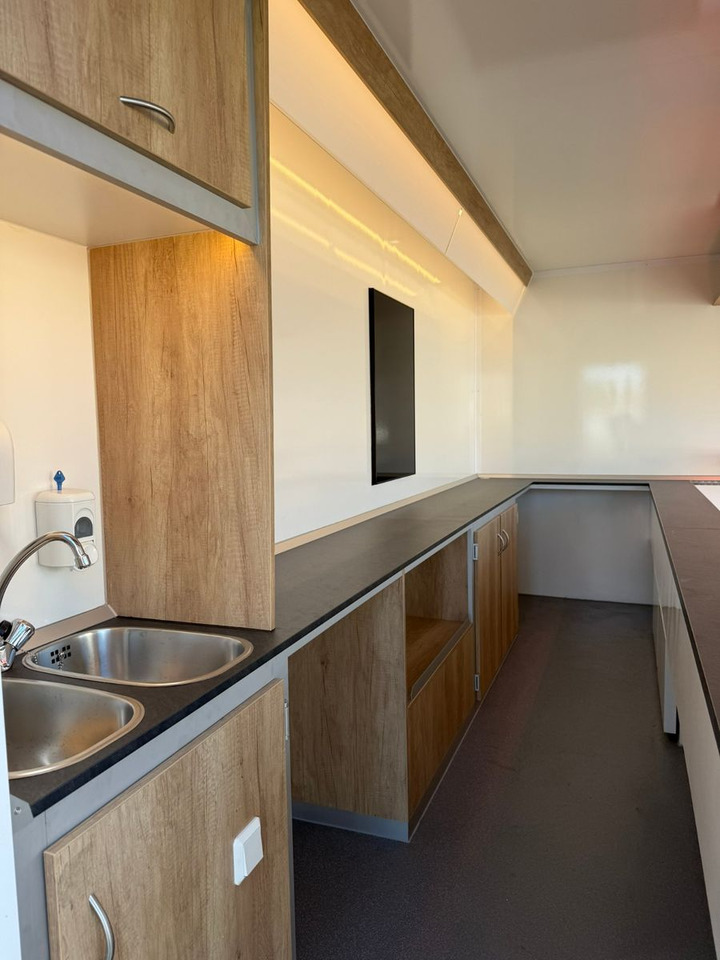 Renault ESSELMANN Verkaufsmobil - Camión tienda: foto 5 Renault ESSELMANN Verkaufsmobil - Camión tienda: foto 5