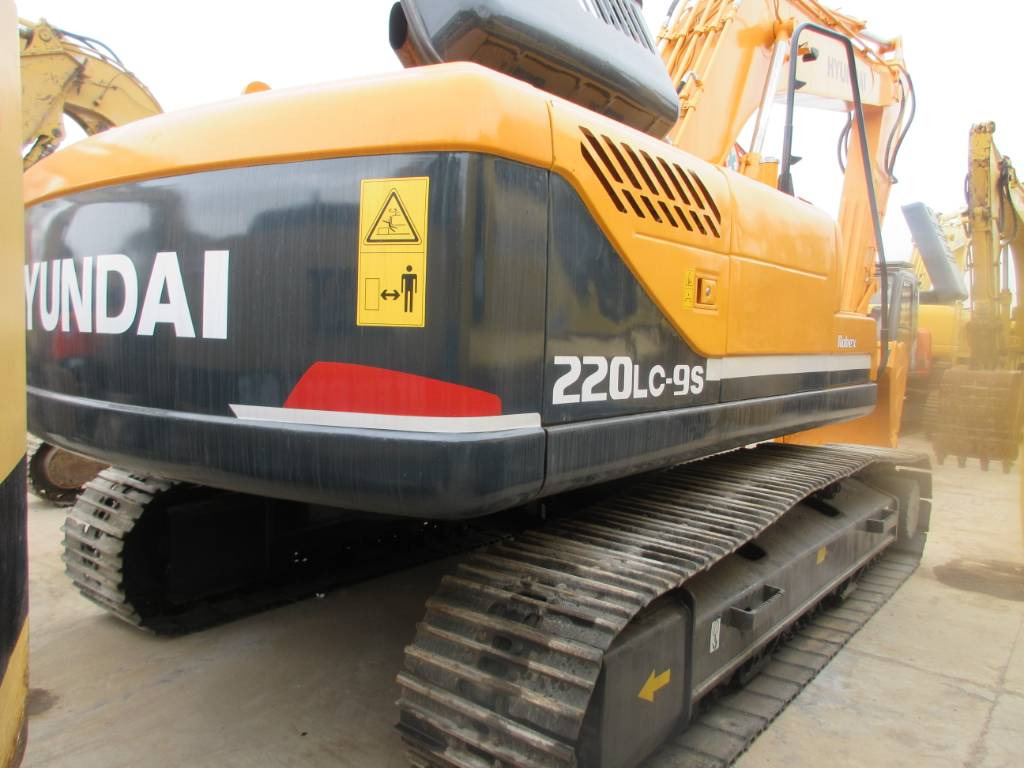Hyundai DH220LC-9S - Excavadora de cadenas: foto 1 Hyundai DH220LC-9S - Excavadora de cadenas: foto 1