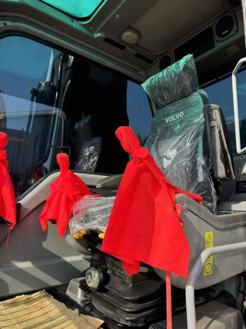 VOLVO EC240 - Excavadora de cadenas: foto 3 VOLVO EC240 - Excavadora de cadenas: foto 3