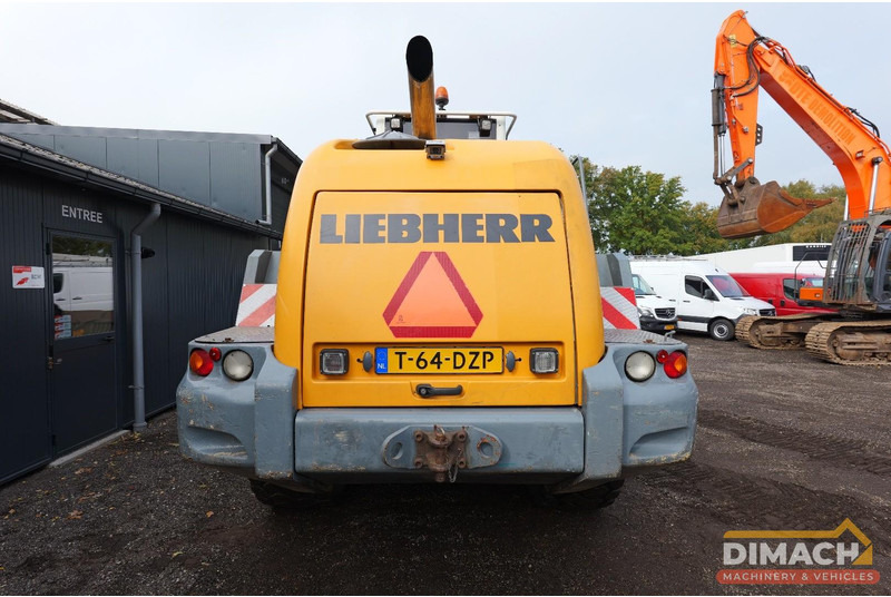 Liebherr L556 Like new!! Airco, quick coupler, skeleton bucket with teeths - Cargadora: foto 3 Liebherr L556 Like new!! Airco, quick coupler, skeleton bucket with teeths - Cargadora: foto 3
