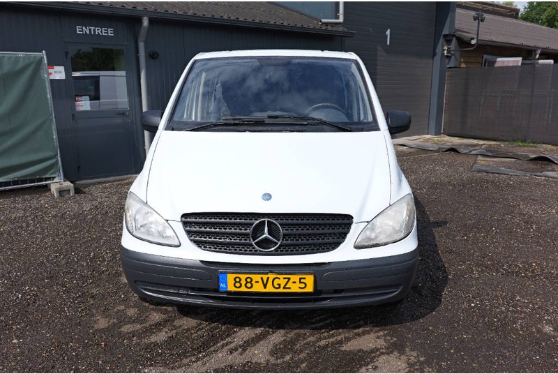 Mercedes-Benz Vito 109 CDI L2H1 low km 5 seats / person - Furgoneta pequeña: foto 5 Mercedes-Benz Vito 109 CDI L2H1 low km 5 seats / person - Furgoneta pequeña: foto 5