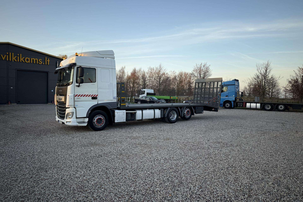 DAF XF 460 - Camión portavehículos: foto 5 DAF XF 460 - Camión portavehículos: foto 5