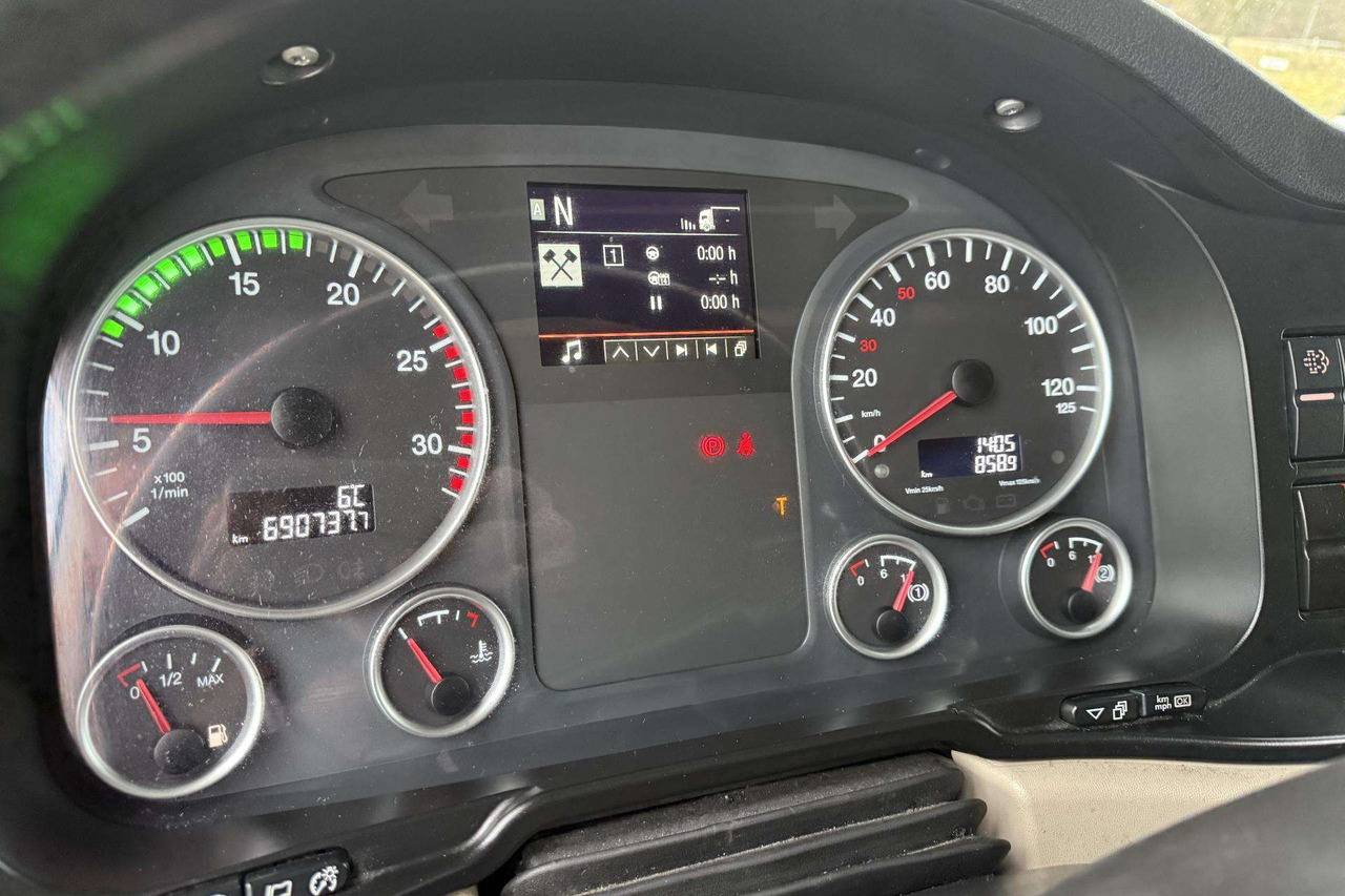 Camión portavehículos MAN TGX 26.430: foto 16