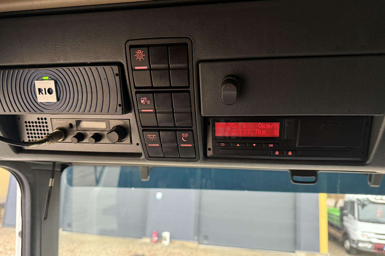 Camión portavehículos MAN TGX 26.430: foto 18