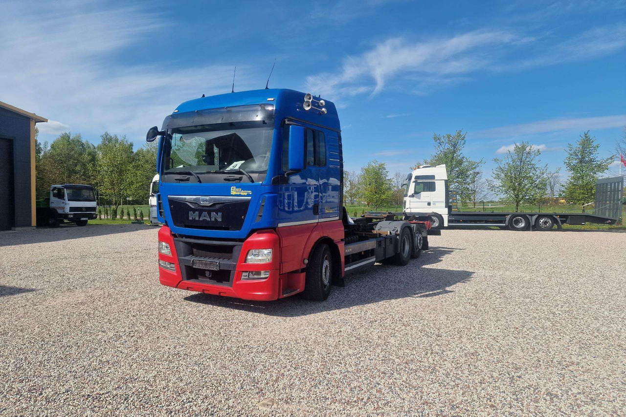 MAN TGX 26.440 - Camión portacontenedore/ Intercambiable: foto 4 MAN TGX 26.440 - Camión portacontenedore/ Intercambiable: foto 4