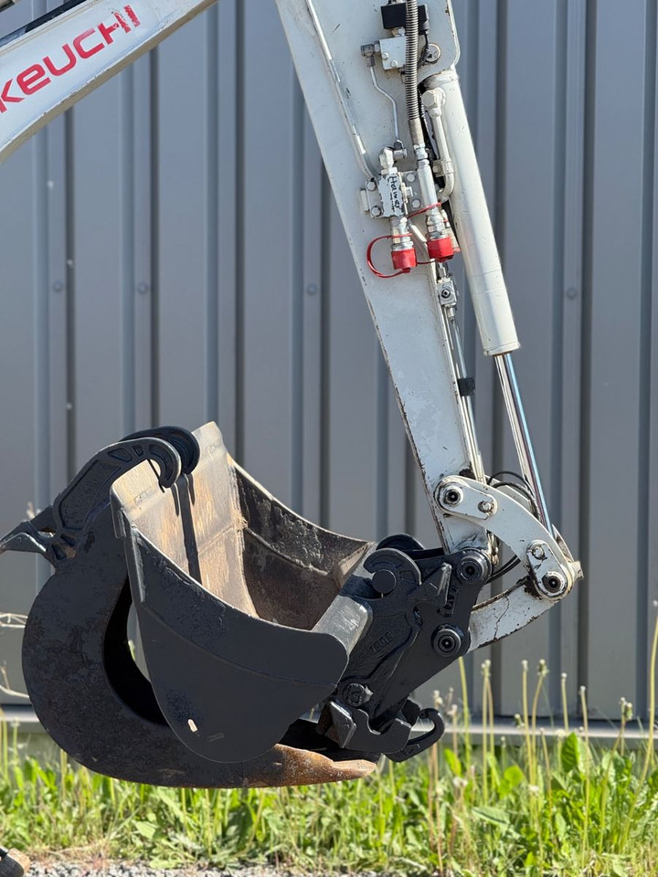 Takeuchi TB216 - Miniexcavadora: foto 4 Takeuchi TB216 - Miniexcavadora: foto 4