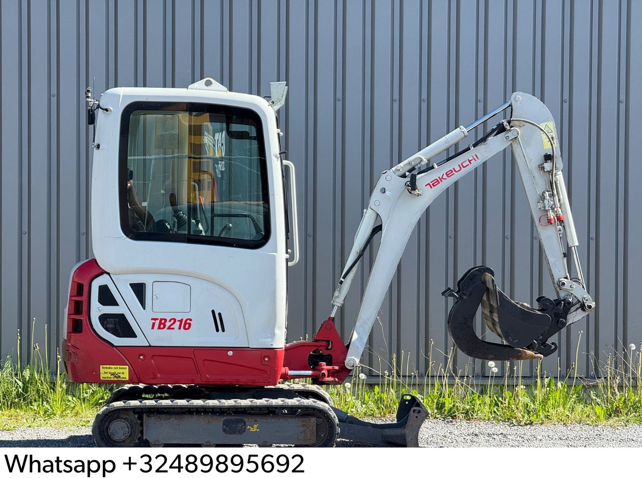 Takeuchi TB216 - Miniexcavadora: foto 1 Takeuchi TB216 - Miniexcavadora: foto 1