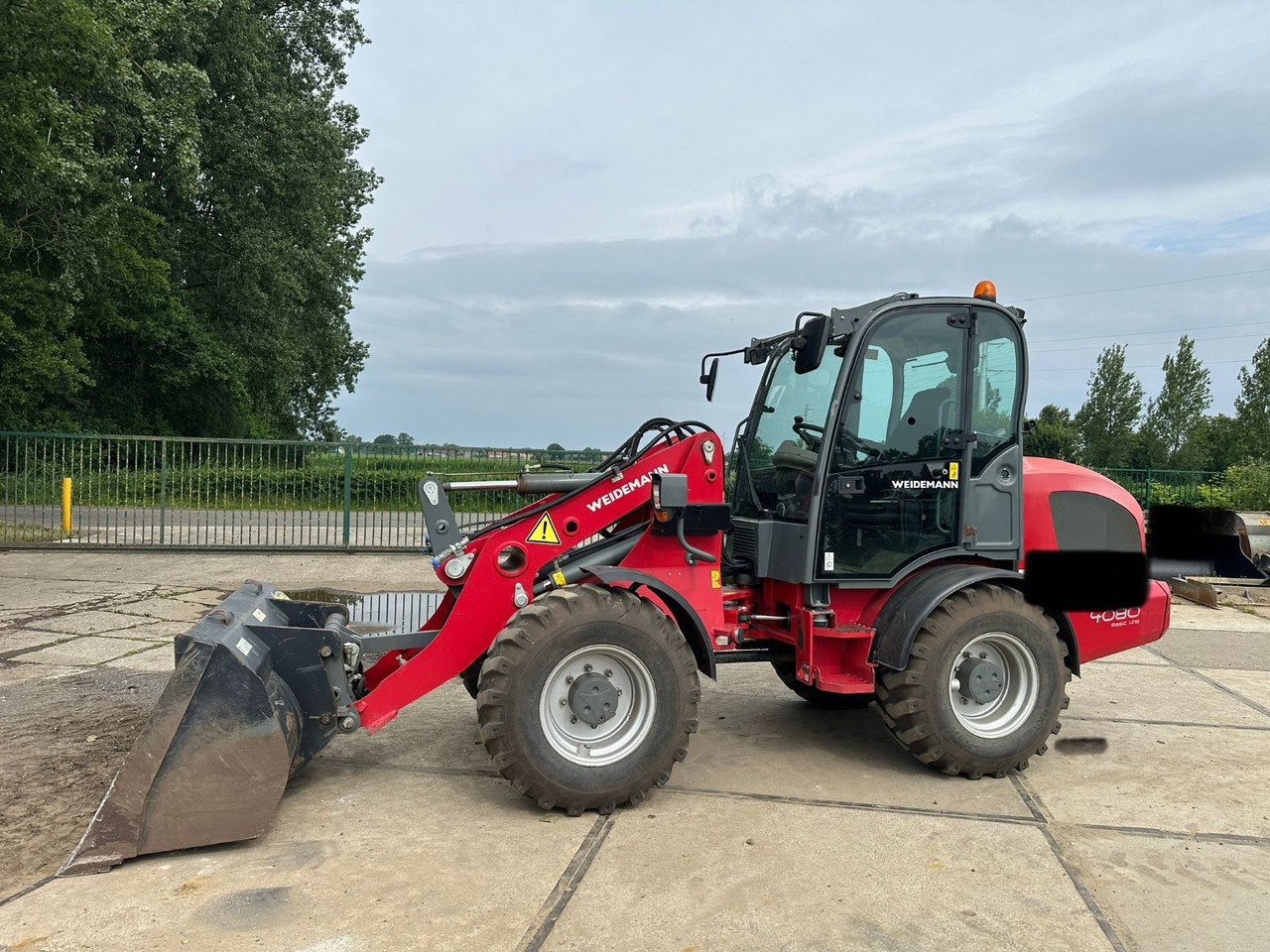 Weidemann 4080 Basic line - Cargadora de ruedas: foto 1 Weidemann 4080 Basic line - Cargadora de ruedas: foto 1