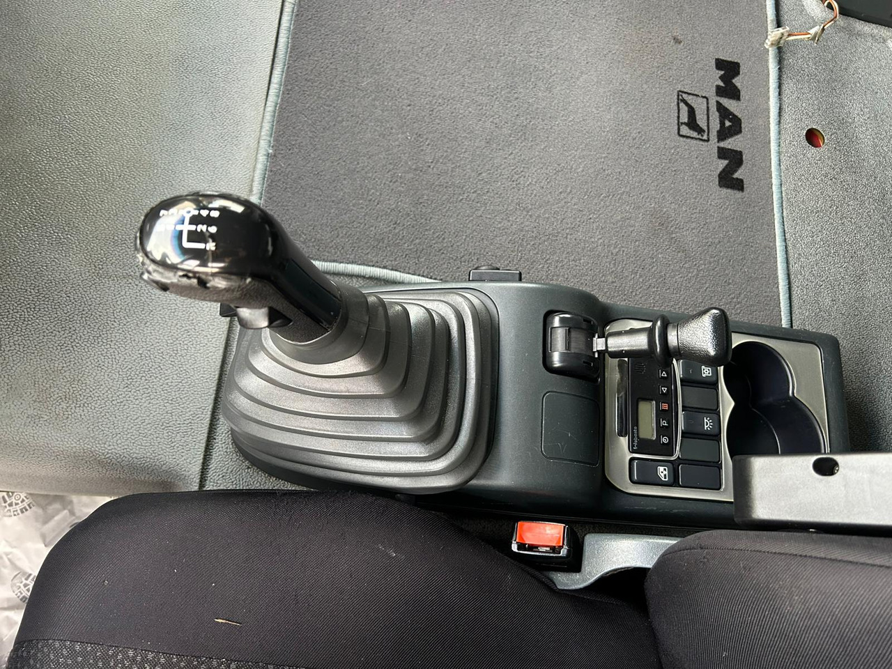 Camión lona MAN TGA 18.310: foto 8 Camión lona MAN TGA 18.310: foto 8