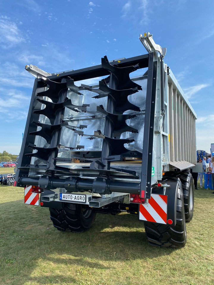 Auto-Agro Miststreuer / Manure spreader / Epandeur à fumier / Rimorchio spandiconcime / Abonadora / Разбрасыватель органических удобрений / Rozrzutnik obornika Tandem N268 - Esparcidor de estiércol: foto 5 Auto-Agro Miststreuer / Manure spreader / Epandeur à fumier / Rimorchio spandiconcime / Abonadora / Разбрасыватель органических удобрений / Rozrzutnik obornika Tandem N268 - Esparcidor de estiércol: foto 5