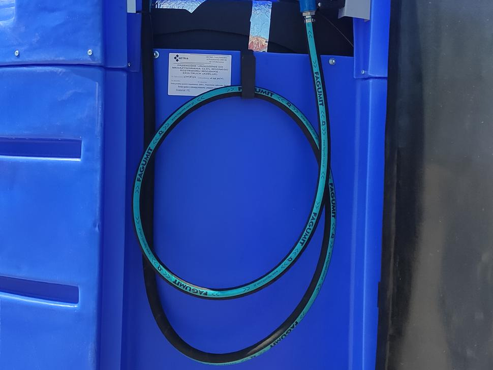 Tanque de almacenamiento nuevo DC AdBlue-Behälter / AdBlue tank / Cuve à AdBlue / Serbatoio / Depósito / Бак для AdBlue / Zbiornik AdBlue 1500 l: foto 7 Tanque de almacenamiento nuevo DC AdBlue-Behälter / AdBlue tank / Cuve à AdBlue / Serbatoio / Depósito / Бак для AdBlue / Zbiornik AdBlue 1500 l: foto 7