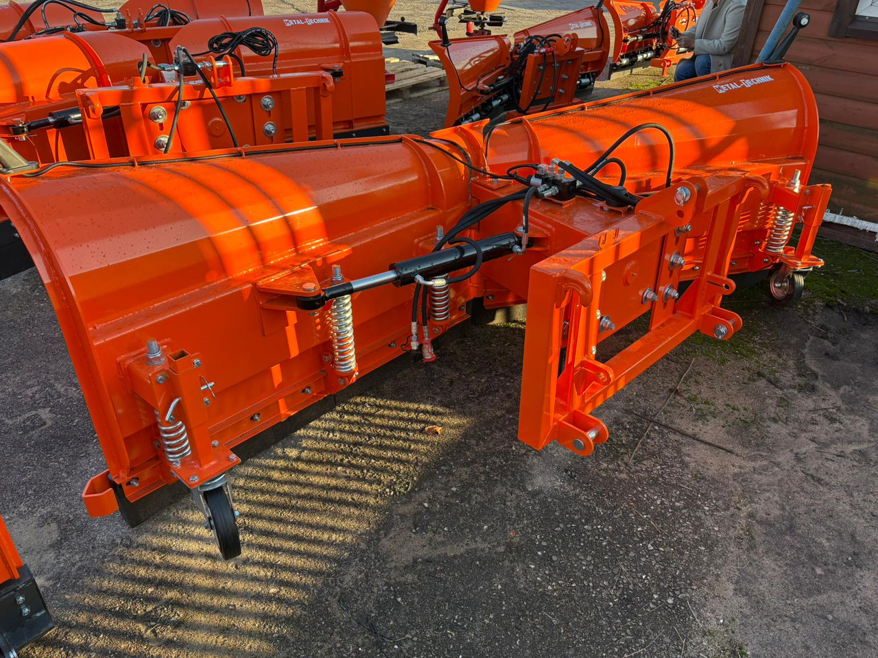 METAL-TECHNIK Schneeschild / Snow plow / Lame à neige / Sgombraneve dritto / Снегоочистель / Pług odśnieżny 3 m - Cuchilla quitanieves para Cuchilla quitanieves: foto 3 METAL-TECHNIK Schneeschild / Snow plow / Lame à neige / Sgombraneve dritto / Снегоочистель / Pług odśnieżny 3 m - Cuchilla quitanieves para Cuchilla quitanieves: foto 3