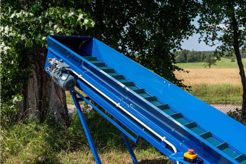 ROLMET Förderband / Belt conveyor / Convoyeur à tapis / Przenośnik taśmowy / Trasportatore a nastro / Конвейер ленточный / Przenośnik taśmowy PT - 1/3R - Banda transportadora: foto 5 ROLMET Förderband / Belt conveyor / Convoyeur à tapis / Przenośnik taśmowy / Trasportatore a nastro / Конвейер ленточный / Przenośnik taśmowy PT - 1/3R - Banda transportadora: foto 5