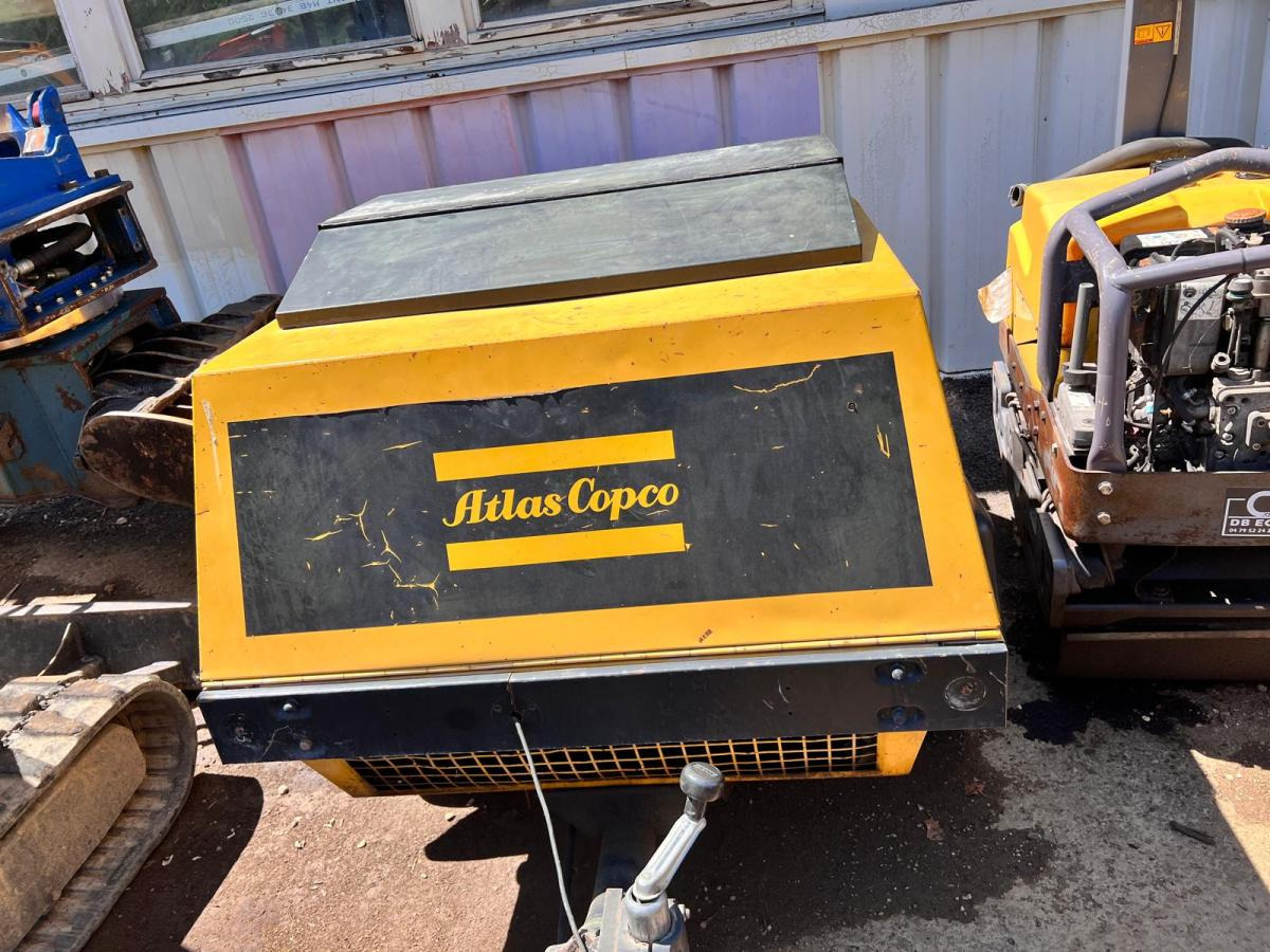 Atlas copco XAS 35 COMPRESSEUR 9BAR SUR REMORQUE (NET DE TVA) - Compresor de aire: foto 4 Atlas copco XAS 35 COMPRESSEUR 9BAR SUR REMORQUE (NET DE TVA) - Compresor de aire: foto 4