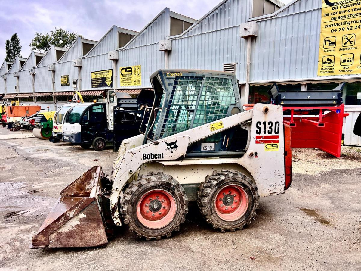Bobcat S130 Chargeuse Compact - Minicargadora: foto 2 Bobcat S130 Chargeuse Compact - Minicargadora: foto 2