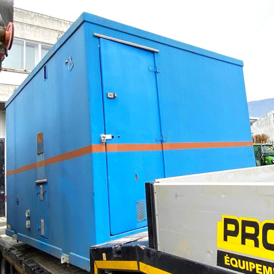 CABANE DE CHANTIER SUR BERCE AMPLIROLL - Casa contenedor: foto 4 CABANE DE CHANTIER SUR BERCE AMPLIROLL - Casa contenedor: foto 4