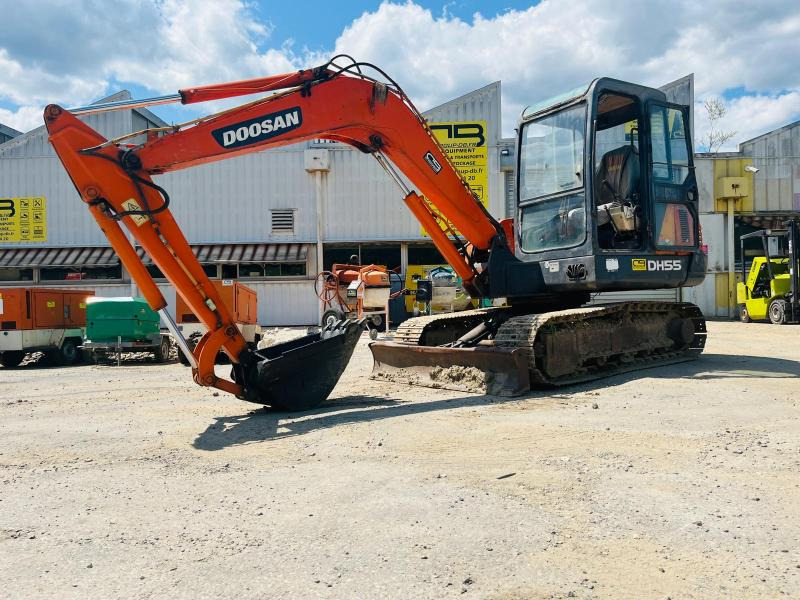 DOOSAN DH55 MINI PELLE 5T - Miniexcavadora: foto 1 DOOSAN DH55 MINI PELLE 5T - Miniexcavadora: foto 1