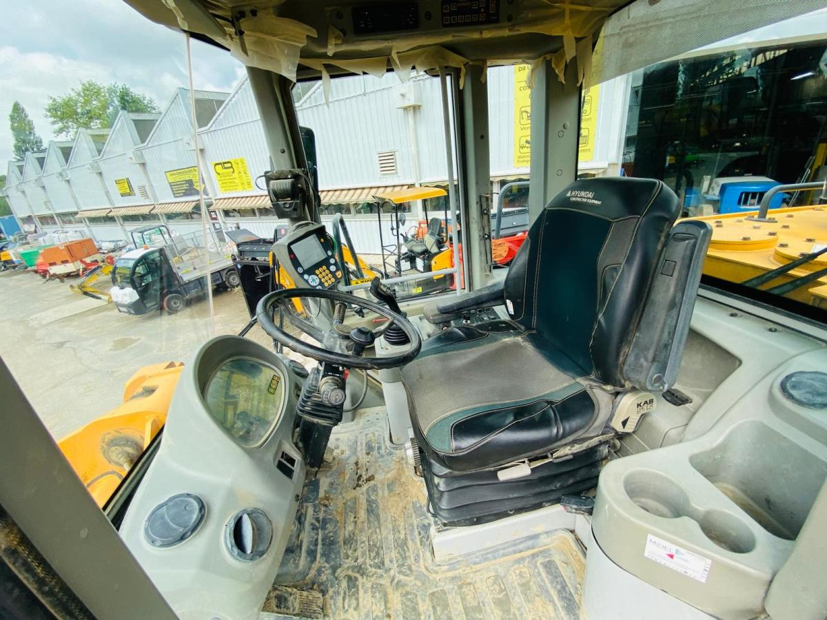 Retroexcavadora HYUNDAI Chargeuse articulé HL770-7A 23T: foto 15 Retroexcavadora HYUNDAI Chargeuse articulé HL770-7A 23T: foto 15