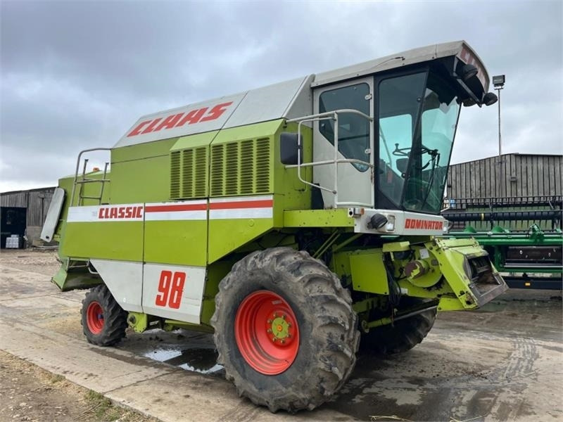Claas Dominator Classic 98 c/w C450 Header - Accesorios para cosechadoras: foto 4 Claas Dominator Classic 98 c/w C450 Header - Accesorios para cosechadoras: foto 4