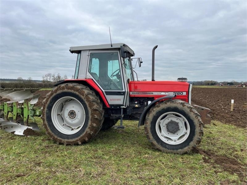 Massey Ferguson Massey Ferguson 3120 Dynashift - Tractor: foto 4 Massey Ferguson Massey Ferguson 3120 Dynashift - Tractor: foto 4