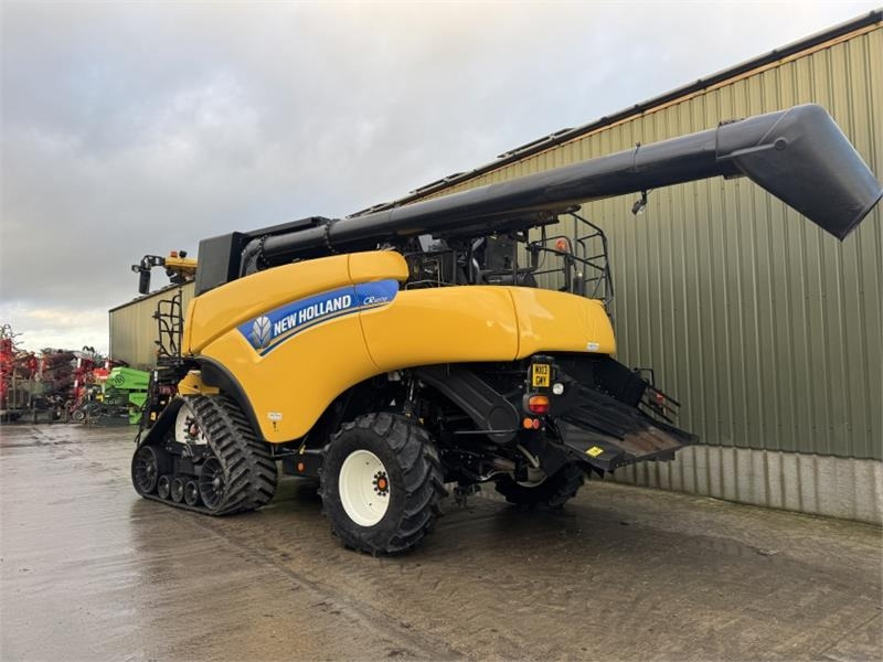 New Holland CR9070 c/w 30ft Varifeed Header - Accesorios para cosechadoras: foto 2 New Holland CR9070 c/w 30ft Varifeed Header - Accesorios para cosechadoras: foto 2