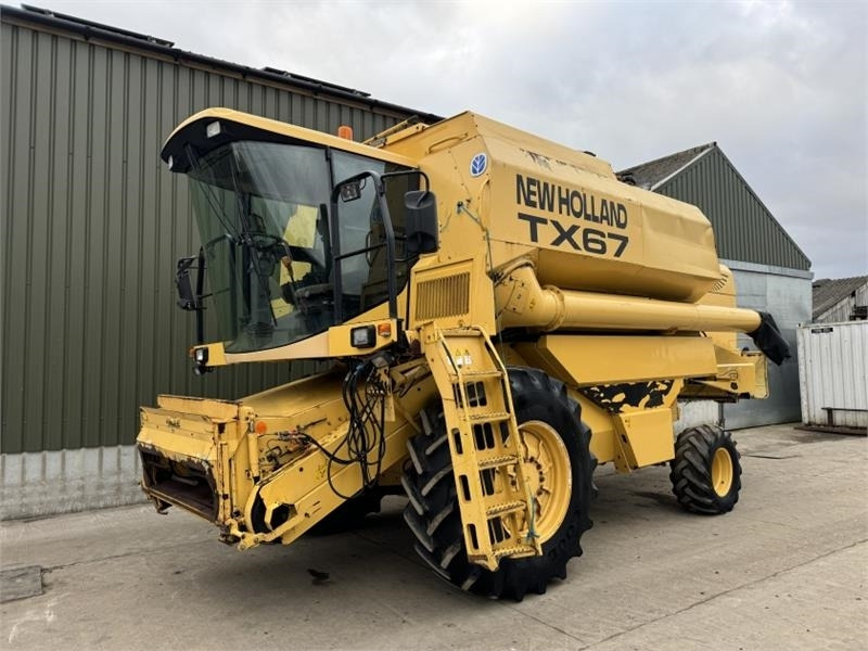 New Holland TX67 c/w 20ft Header - Accesorios para cosechadoras: foto 3 New Holland TX67 c/w 20ft Header - Accesorios para cosechadoras: foto 3