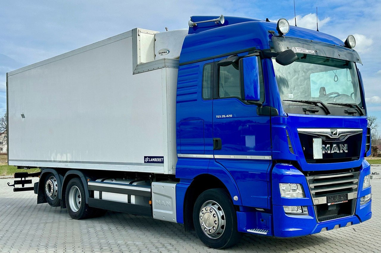 MAN TGX 26.420 / CHŁODNIA / LAMBERET / 18 EUROPALET / 6x2 / 2017 ROK / SYPIALKA - Camión frigorífico: foto 1 MAN TGX 26.420 / CHŁODNIA / LAMBERET / 18 EUROPALET / 6x2 / 2017 ROK / SYPIALKA - Camión frigorífico: foto 1