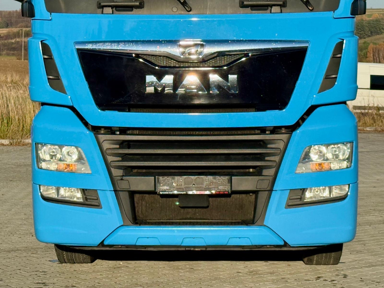 Camión lona MAN TGX 26.420 / FIRANKA / WINDA / 23 EUROPALETY / 6x2 / AUTOMAT / EURO 6 / OŚ PODNOSZONA / DUŻA KABINA / 2019 ROK: foto 13 Camión lona MAN TGX 26.420 / FIRANKA / WINDA / 23 EUROPALETY / 6x2 / AUTOMAT / EURO 6 / OŚ PODNOSZONA / DUŻA KABINA / 2019 ROK: foto 13